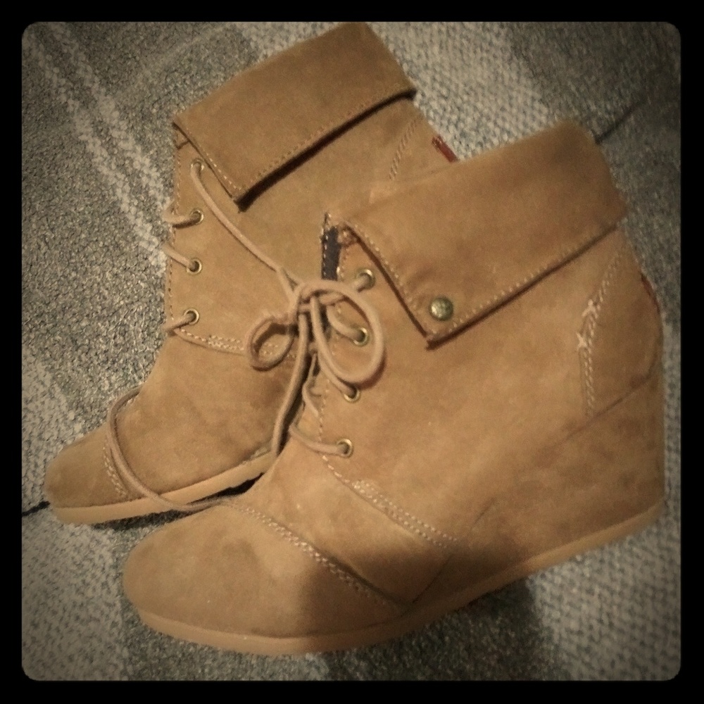 "Mad love" suede wedge booties